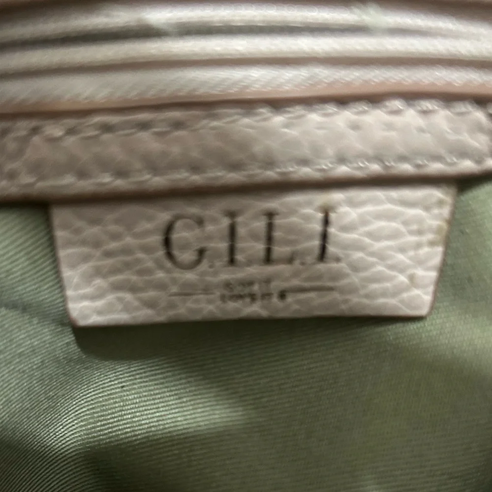 GILI Blush Pink Leather Handbag - Picture 8 of 11